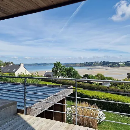 Architect With Fantastic Sea View, *
